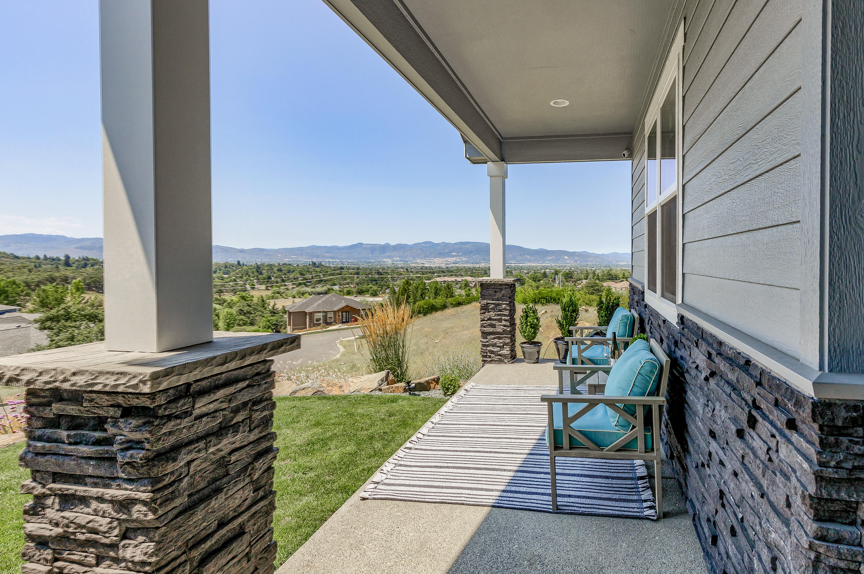 Bella Vista Heights Phases 1 & 2 - Residential