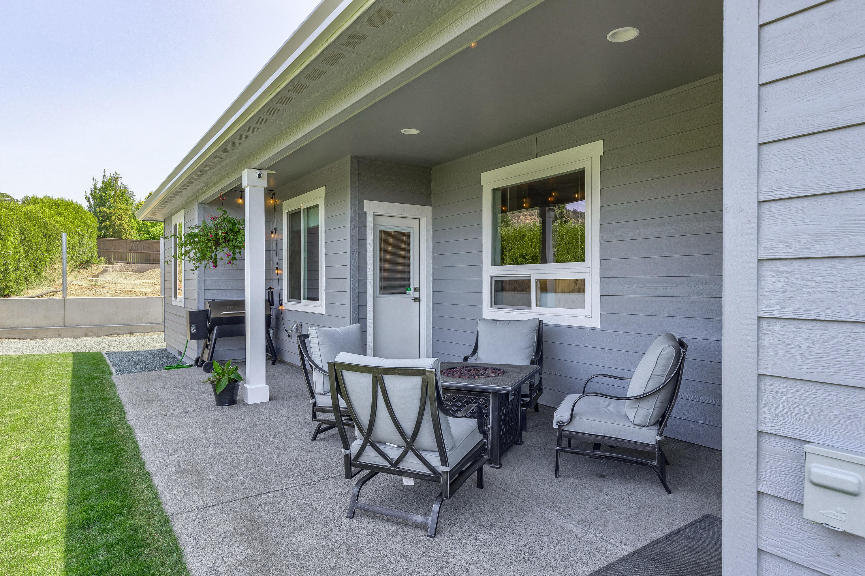 Bella Vista Heights Phases 1 & 2 - Residential