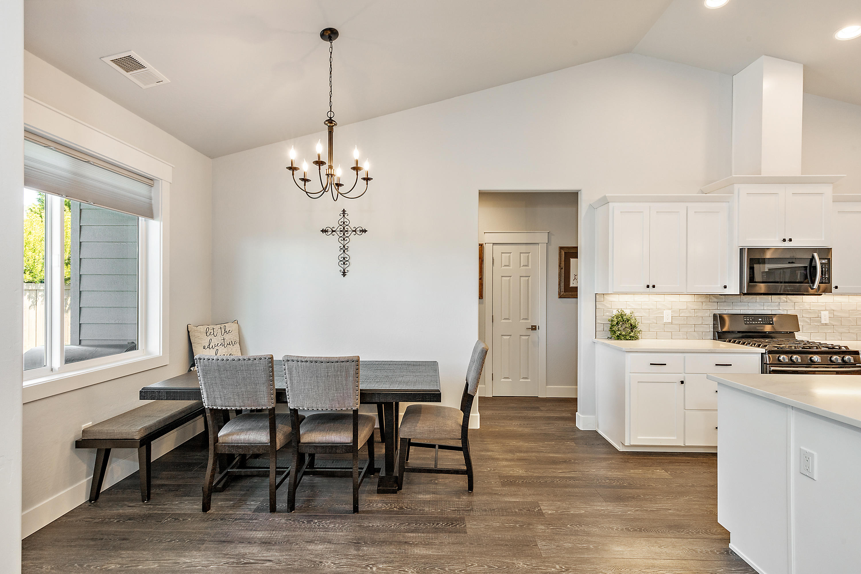 Bella Vista Heights Phases 1 & 2 - Residential