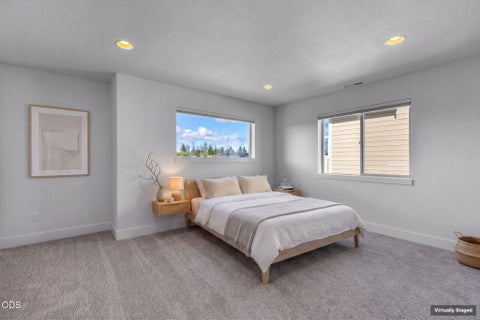 Tiny photo for 20607 SE Boer PL SE, Bend, OR 97702 (MLS # 220222824)