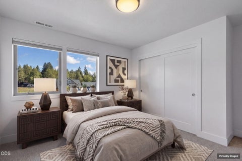 Tiny photo for 20607 SE Boer PL SE, Bend, OR 97702 (MLS # 220222824)