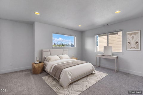 Tiny photo for 20607 SE Boer PL SE, Bend, OR 97702 (MLS # 220222824)