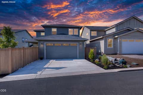 Tiny photo for 20607 SE Boer PL SE, Bend, OR 97702 (MLS # 220222824)