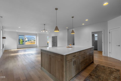Tiny photo for 20607 SE Boer PL SE, Bend, OR 97702 (MLS # 220222824)