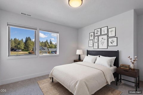 Tiny photo for 20607 SE Boer PL SE, Bend, OR 97702 (MLS # 220222824)