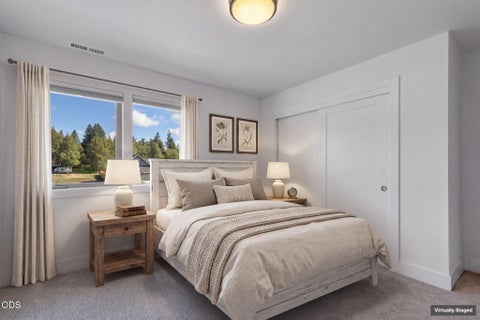 Tiny photo for 20607 SE Boer PL SE, Bend, OR 97702 (MLS # 220222824)