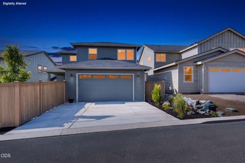 Tiny photo for 20607 SE Boer PL SE, Bend, OR 97702 (MLS # 220222824)