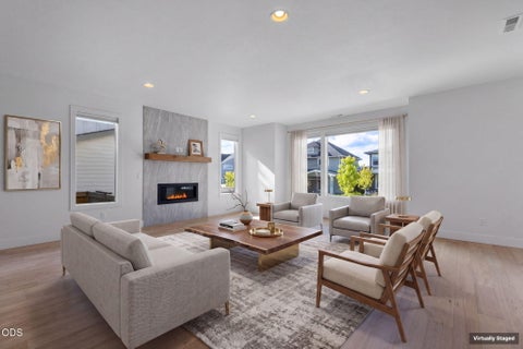 Tiny photo for 20607 SE Boer PL SE, Bend, OR 97702 (MLS # 220222824)