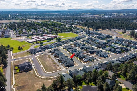Tiny photo for 20607 SE Boer PL SE, Bend, OR 97702 (MLS # 220222824)