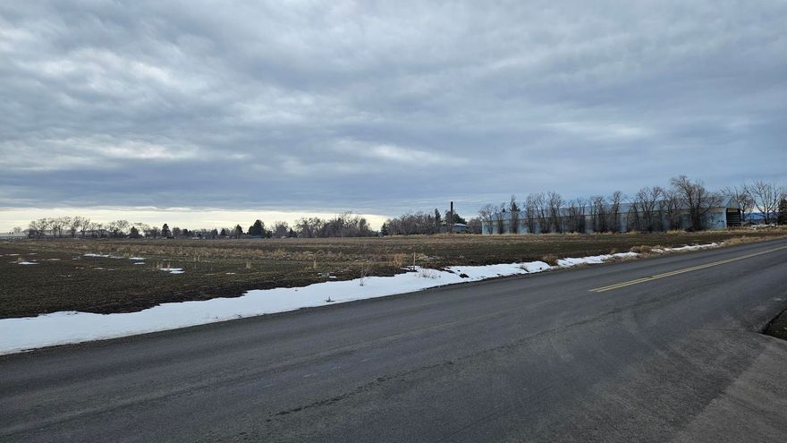 4.80 Acre Residential R-3 Land inside Metolius City Limits.  Public paved street access (County Road Dover Lane), utilities in street or adjacent, sewer, water, electrical etc.    Located in Metolius, Oregon, 3 miles south of Madras and 4 miles north of Culver on Oregon Hwy 361.   Metolius is home to a small grade school K-6 Metolius Elementary School.   Perfect property for a small subdivision for any size builder.   R-3 offers flexibility in the zoning code, be creative.    The property is flat, minimal excavation required, this property was part of a farm historically.   

The owner will consider a contract and carry a loan on approved buyers.   Call agent today for additional information.