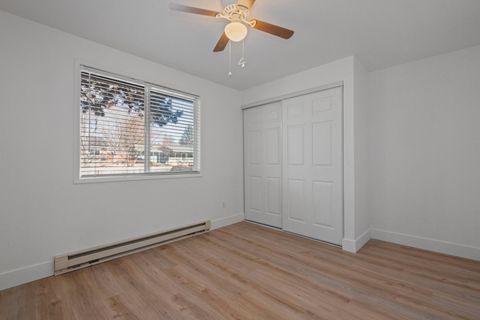 Tiny photo for 1917 NE Monterey Avenue, Bend, OR 97701 (MLS # 220213072)