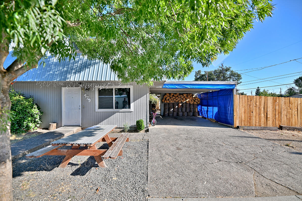 Laurel Park - Residential Income