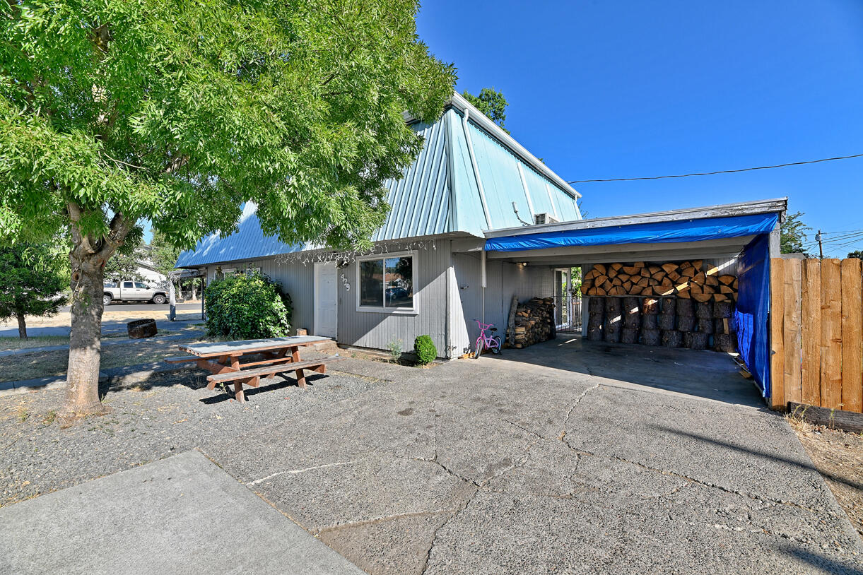 Laurel Park - Residential Income