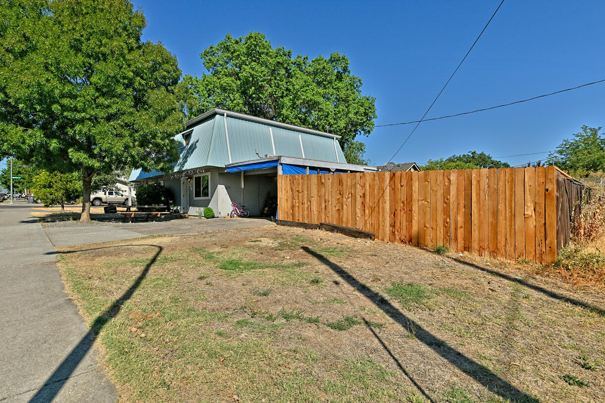 Laurel Park - Residential Income