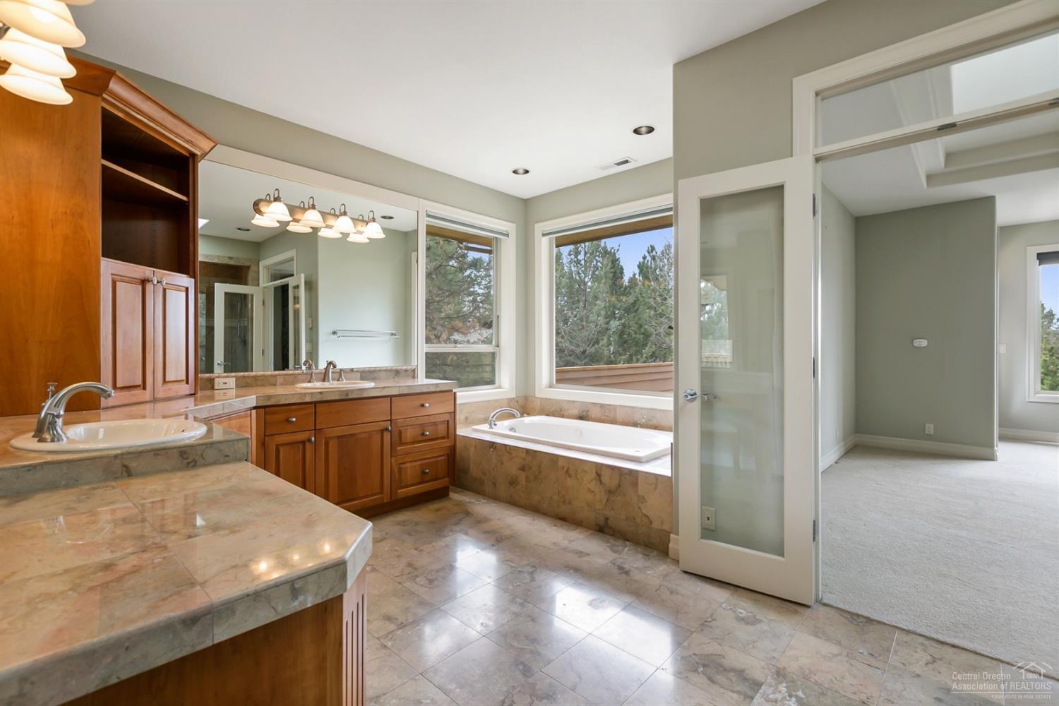 Awbrey Butte - Residential