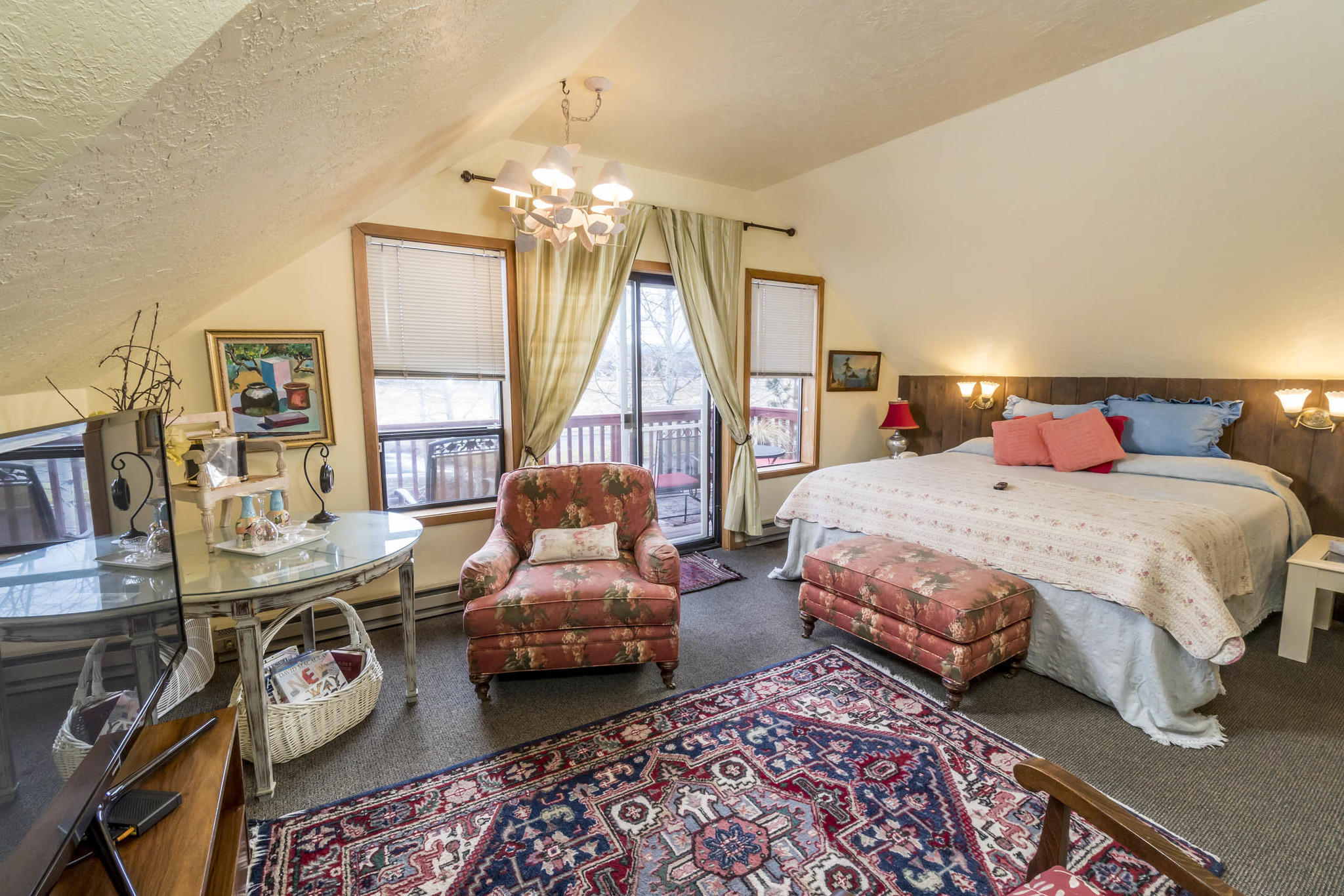 New Sisters Village - Commercial Sale