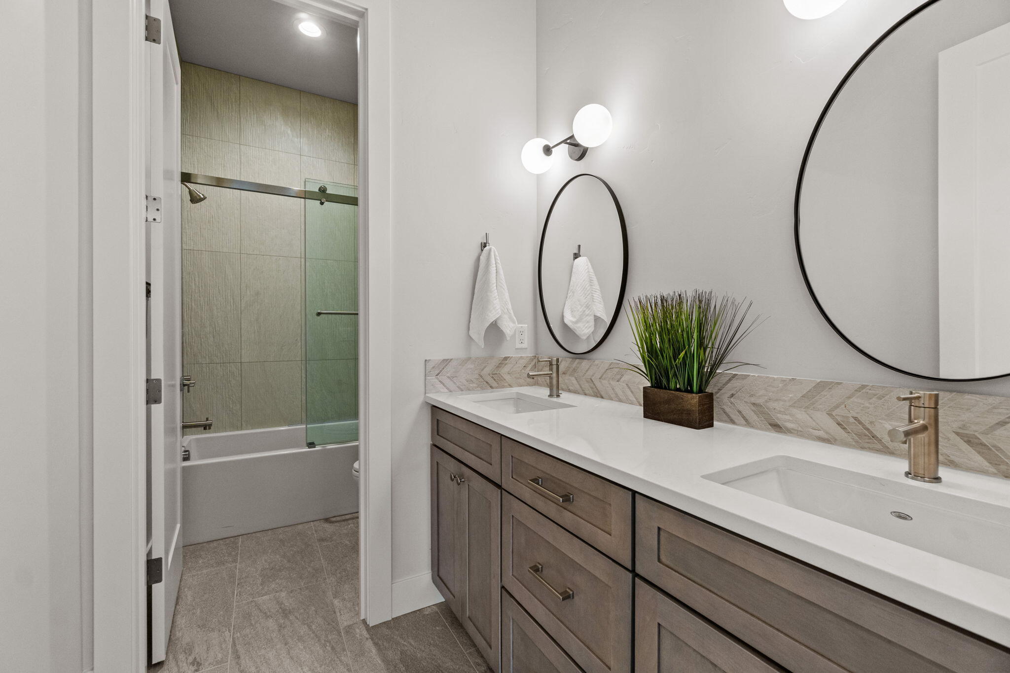 Pine Springs - Residential