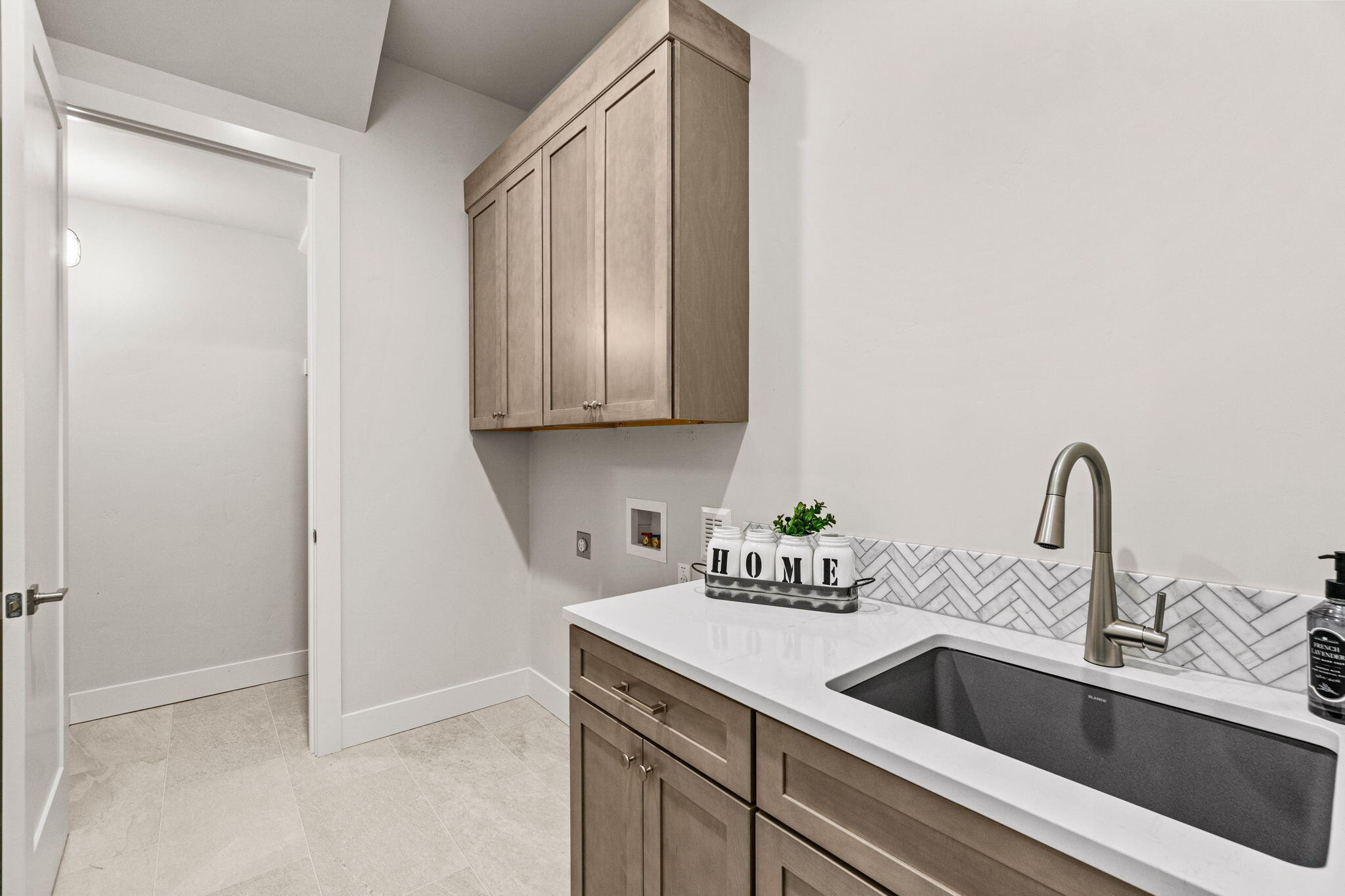 Pine Springs - Residential