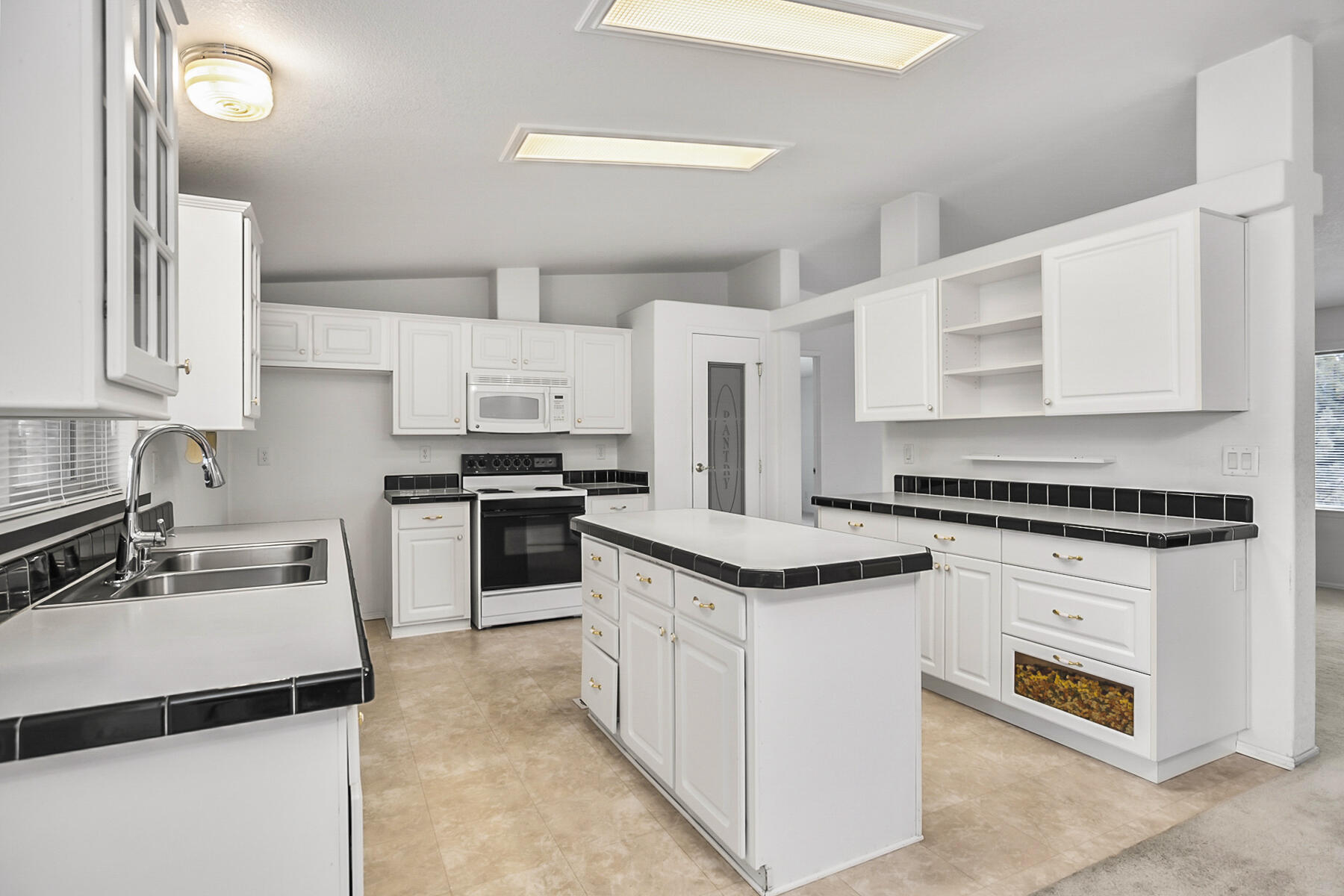 High Desert Estate - Residential
