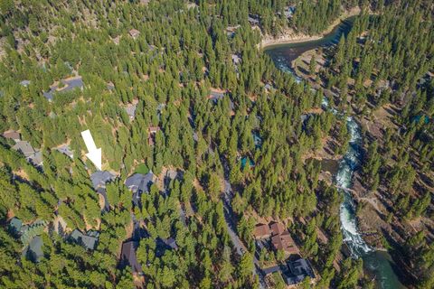 Tiny photo for 14234 Whitewater Loop, La Pine, OR 97739 (MLS # 220219917)