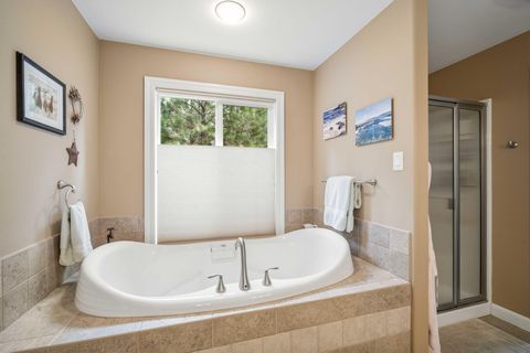 Tiny photo for 14234 Whitewater Loop, La Pine, OR 97739 (MLS # 220219917)