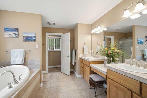 Tiny photo for 14234 Whitewater Loop, La Pine, OR 97739 (MLS # 220219917)