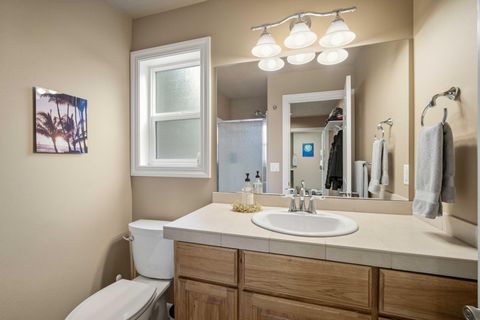 Tiny photo for 14234 Whitewater Loop, La Pine, OR 97739 (MLS # 220219917)