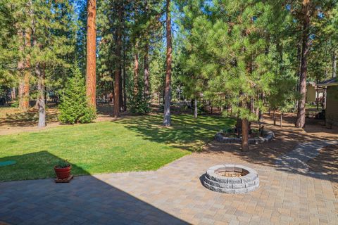 Tiny photo for 14234 Whitewater Loop, La Pine, OR 97739 (MLS # 220219917)