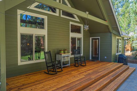 Tiny photo for 14234 Whitewater Loop, La Pine, OR 97739 (MLS # 220219917)