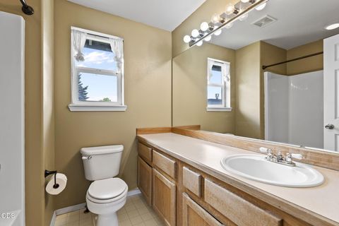 Tiny photo for 2834 SW 27th Court, Redmond, OR 97756 (MLS # 220224366)
