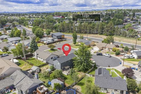 Tiny photo for 2834 SW 27th Court, Redmond, OR 97756 (MLS # 220224366)