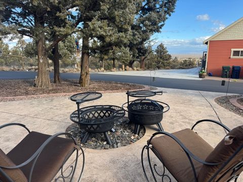 Tiny photo for 65550 78th Street, Bend, OR 97703 (MLS # 220213038)