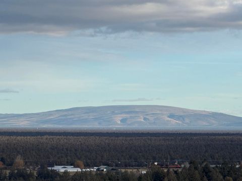 Tiny photo for 65550 78th Street, Bend, OR 97703 (MLS # 220213038)