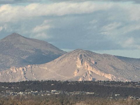 Tiny photo for 65550 78th Street, Bend, OR 97703 (MLS # 220213038)