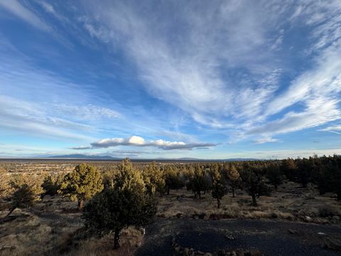 Tiny photo for 65550 78th Street, Bend, OR 97703 (MLS # 220213038)