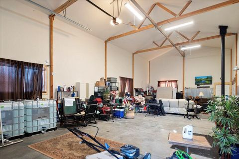 Tiny photo for 65550 78th Street, Bend, OR 97703 (MLS # 220213038)