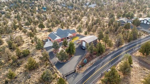 Tiny photo for 65550 78th Street, Bend, OR 97703 (MLS # 220213038)
