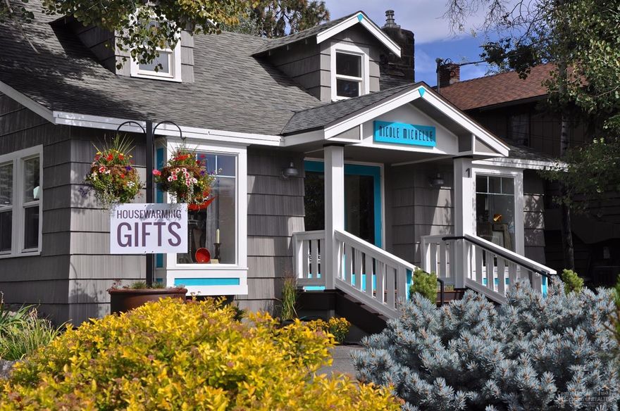 Updated, West side retail space on Newport Avenue across from Newport Market. Ideal owner user opportunity in a very busy high end retail area. Owner moving existing business to new location by September 1, 2017. Property has been recently updated and meticulously maintained. Property includes great signage and 6 on-site parking spaces. Convenience Commercial Zoning permits wide range of commercial and retail uses.