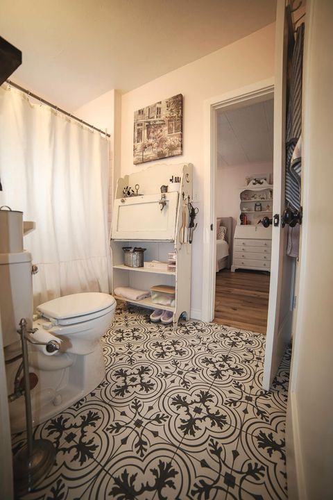 Tiny photo for 924 NE 9th Street, Bend, OR 97701 (MLS # 220215761)