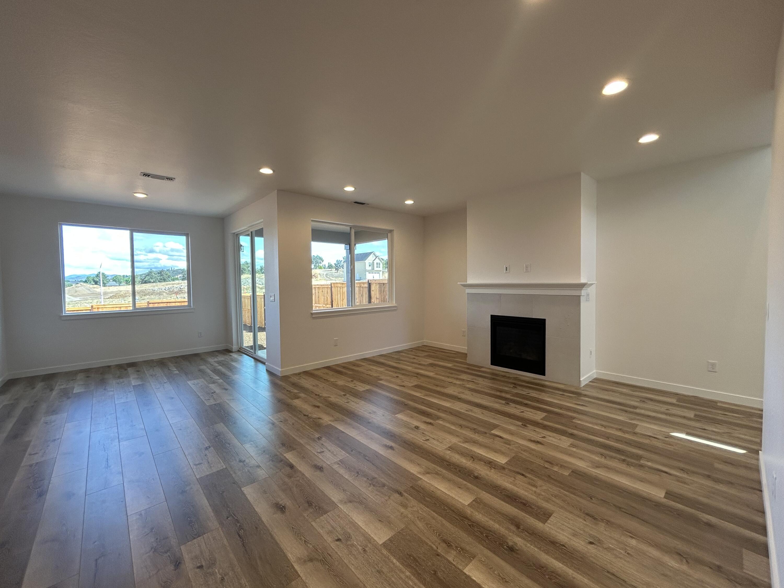 Eagle Point Golf Community - Residential