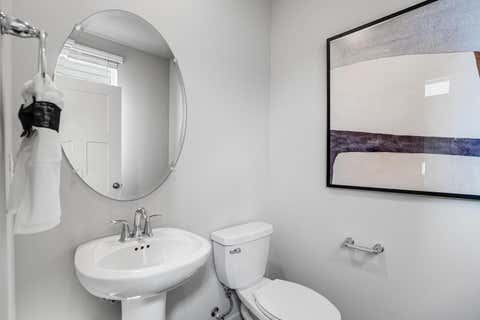 Tiny photo for 740 NW Varnish Place, Redmond, OR 97756 (MLS # 220227221)