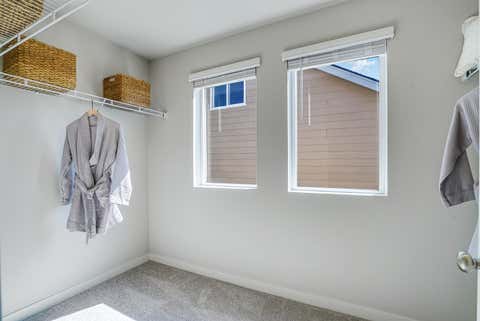 Tiny photo for 740 NW Varnish Place, Redmond, OR 97756 (MLS # 220227221)
