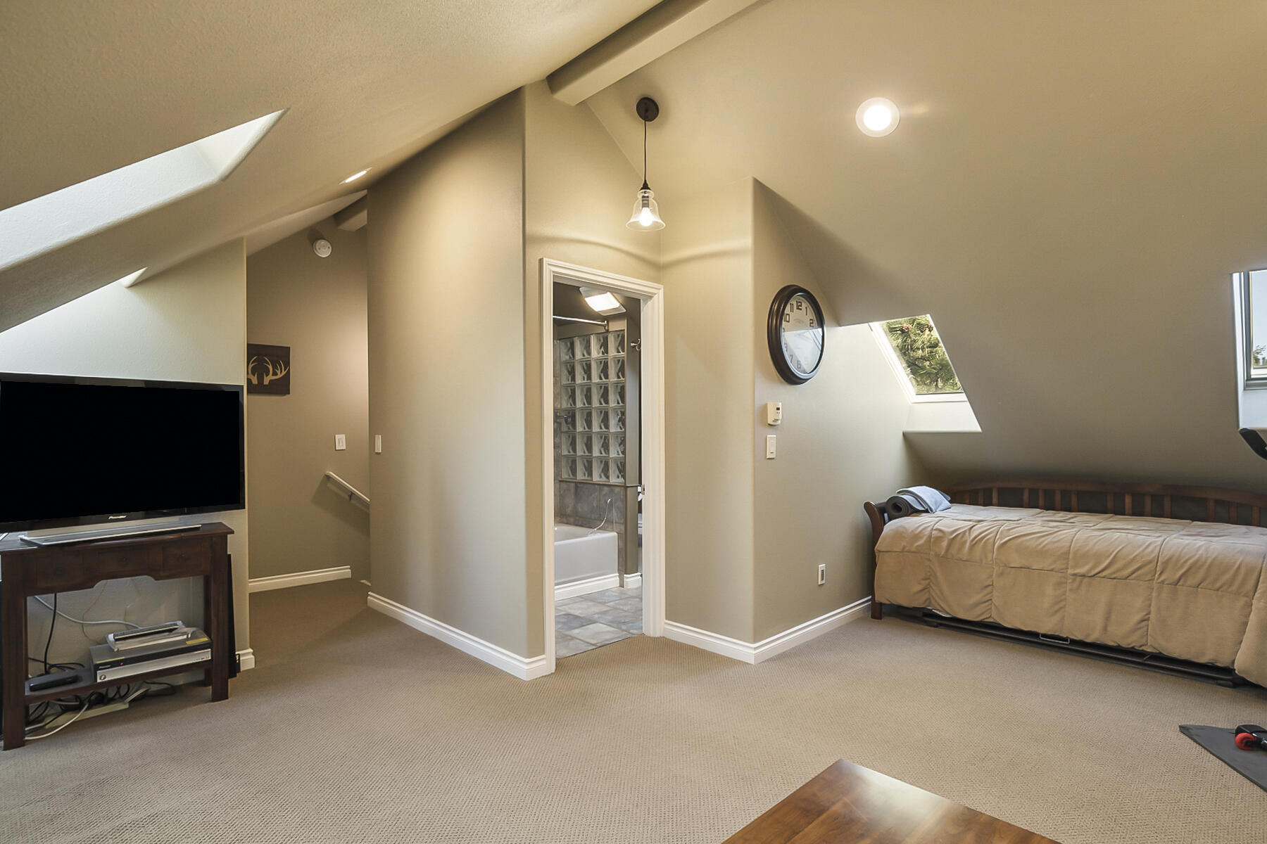 Wyndemere - Residential