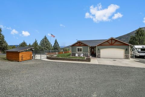 Tiny photo for 26807 Grandview Road, John Day, OR 97845 (MLS # 220220258)