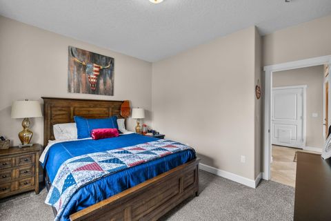 Tiny photo for 26807 Grandview Road, John Day, OR 97845 (MLS # 220220258)