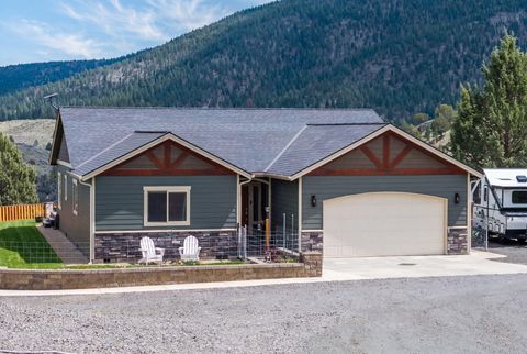 Tiny photo for 26807 Grandview Road, John Day, OR 97845 (MLS # 220220258)