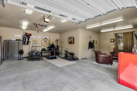 Tiny photo for 26807 Grandview Road, John Day, OR 97845 (MLS # 220220258)