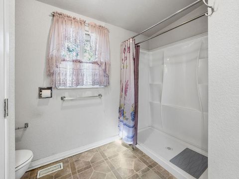 Tiny photo for 15531 Green Wing Loop, Keno, OR 97627 (MLS # 220217711)