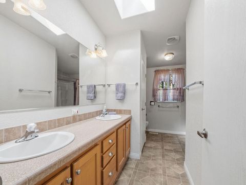 Tiny photo for 15531 Green Wing Loop, Keno, OR 97627 (MLS # 220217711)