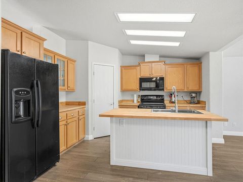 Tiny photo for 15531 Green Wing Loop, Keno, OR 97627 (MLS # 220217711)